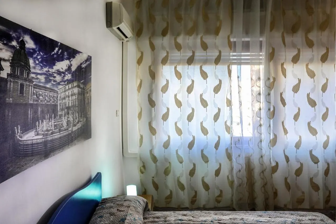 A Casa Di Fra' Bed & Breakfast Palermo 2*,  Italy